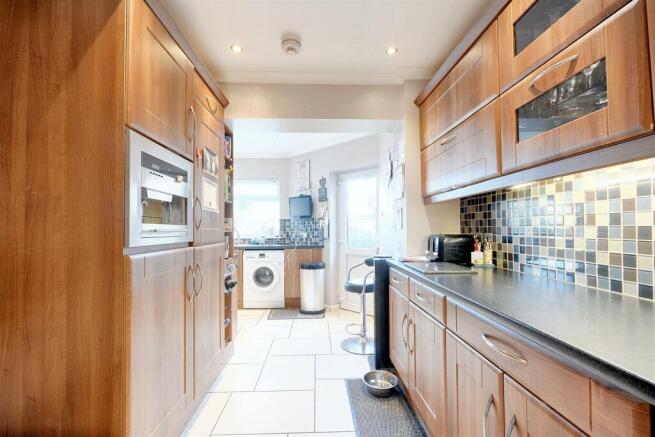 Kitchen_1.jpg
