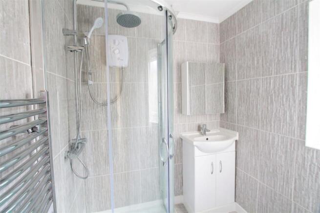 Bathroom.JPG