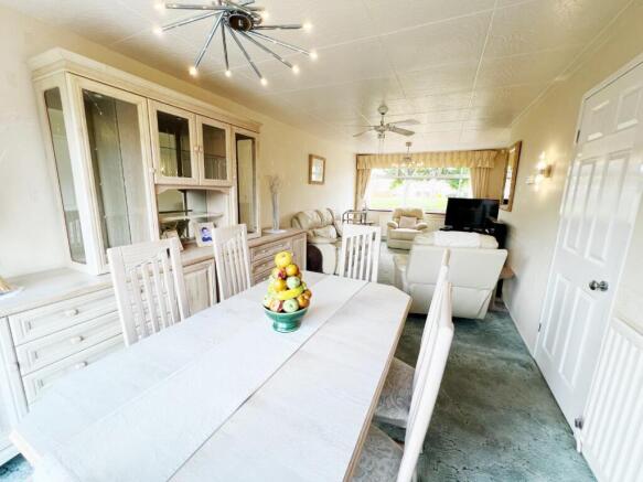 Lounge / Diner