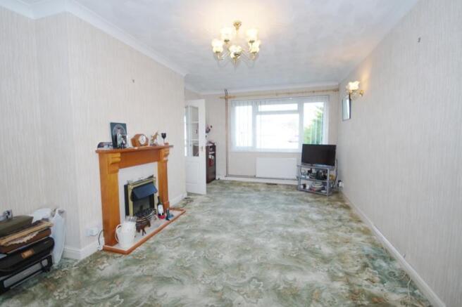 Lounge/Dining Rm