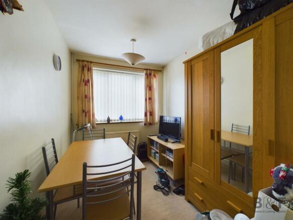 CAM01872G0-PR0108-STILL012.jpg