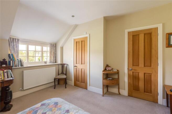 3 bed Semi-Detached for sale Image 10