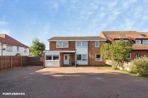Radburn Way, Letchworth Garden City, SG6