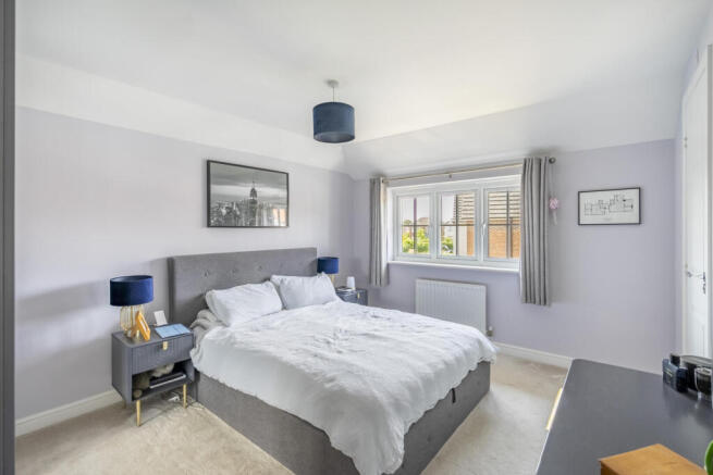 4 bed Detached for sale Image 11