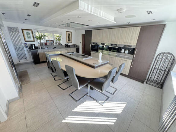 Family Dining Kitchen