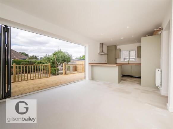 42FalconRoadWest-3.jpg