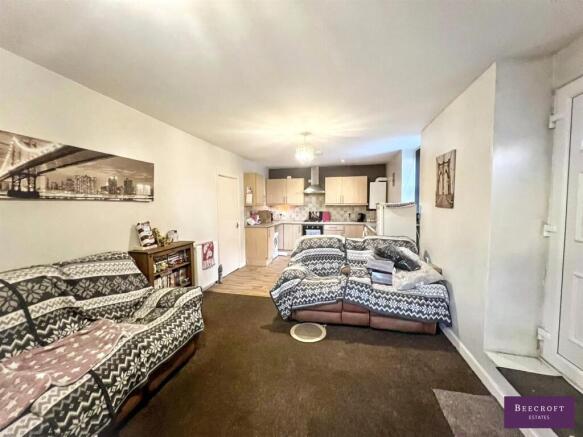 1 bed Flat for sale Image 4