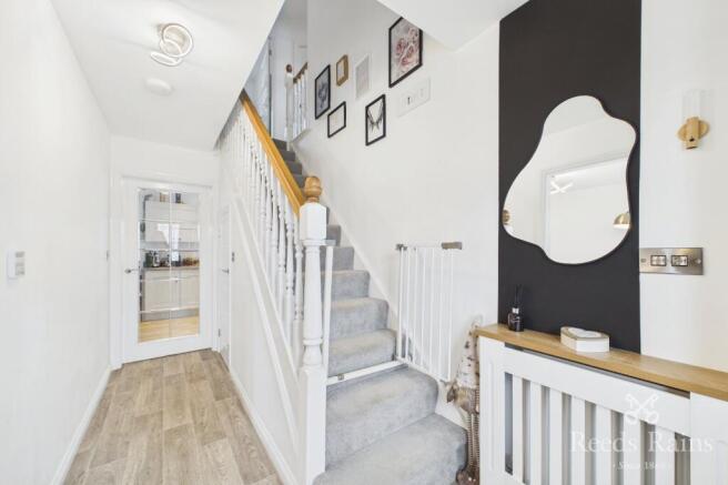 4 bed Detached for sale Image 5