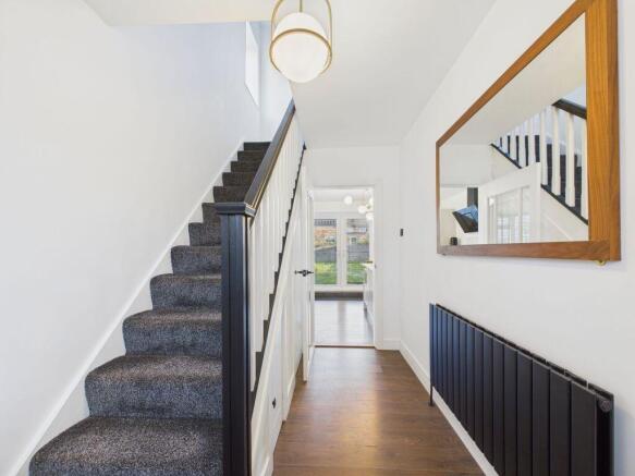 3 bed Semi-Detached for sale Image 11