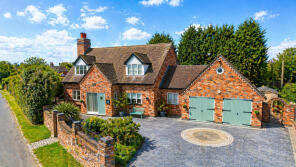 Autumn Cottage, Mustow Green, Kidderminster DY10 4LE