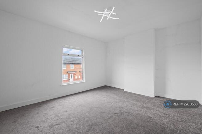 2 bed End of Terrace to rent Image 8