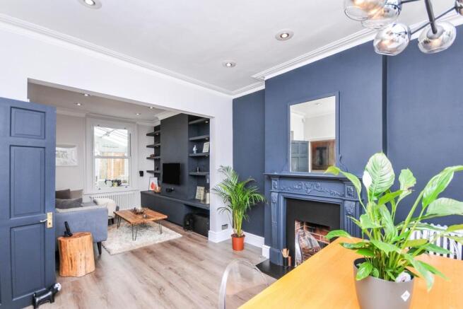 Lounge/Dining Room