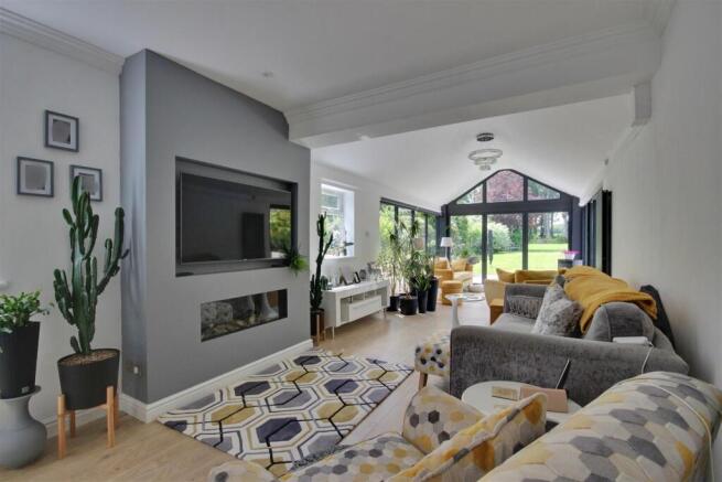 Elveley Drive, West Ella, Hull photo 4