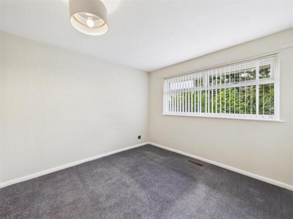 2 bed Semi-Detached Bungalow for sale Image 7