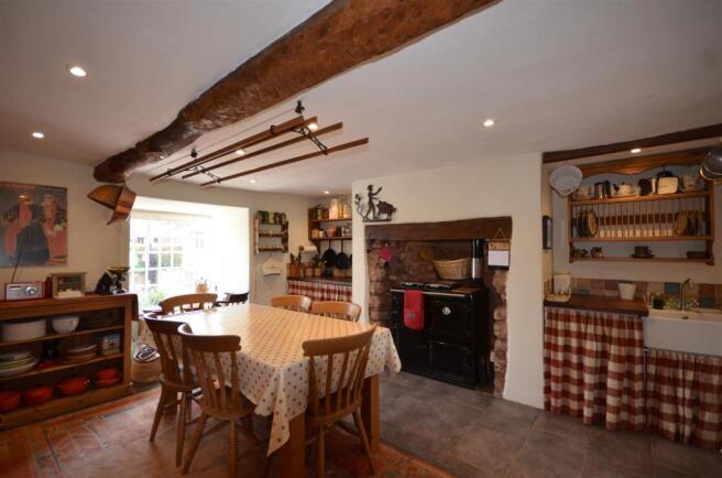 Kitchen/Dining Room