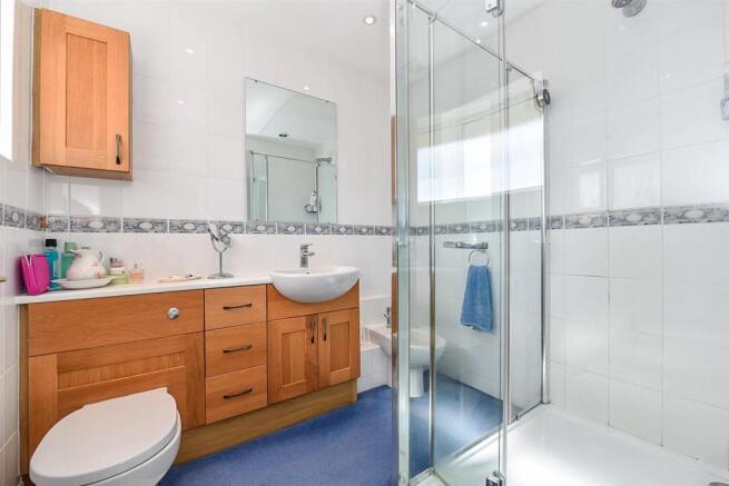 Shower Room.jpg