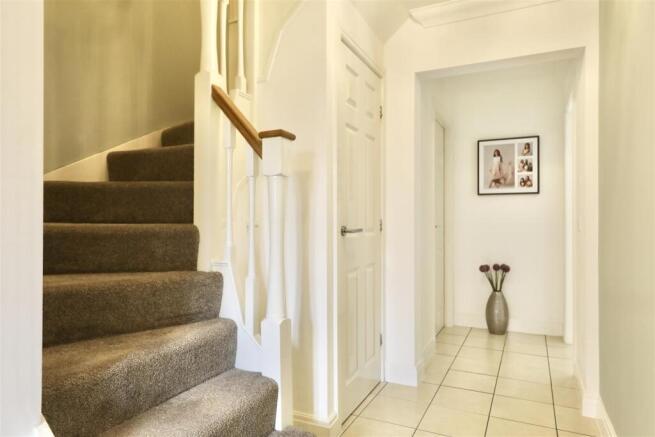 4 bed Detached for sale Image 8