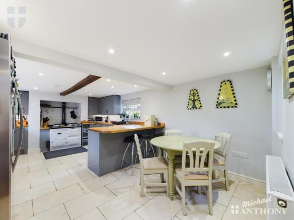 CAM01064G0-PR0197-STILL030