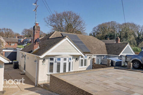 Cotswold Avenue, Rayleigh