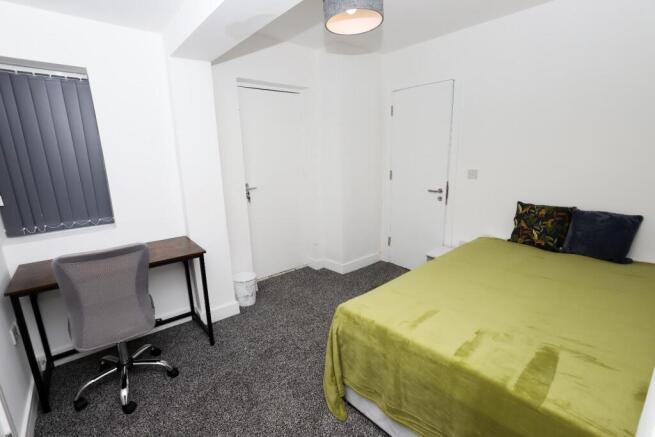 5 bed Terraced to rent Image 9