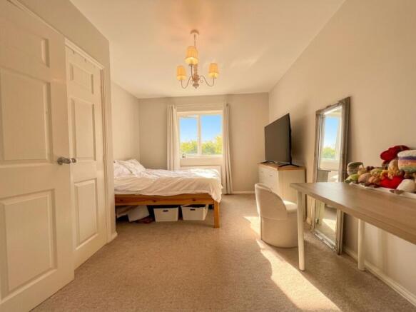 2 bed Apartment for sale Image 9