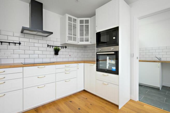 Kitchen/ Utility