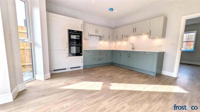 Kitchen/Dining