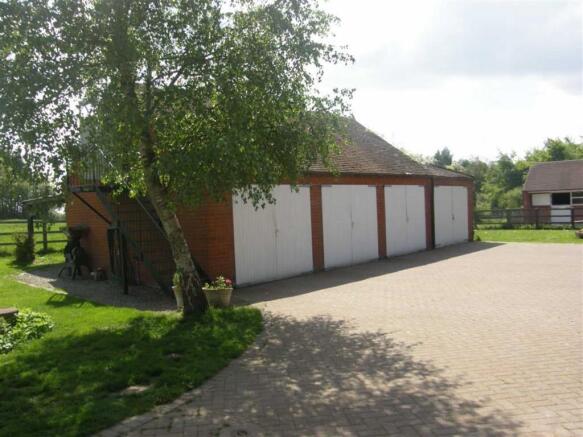 GARAGE