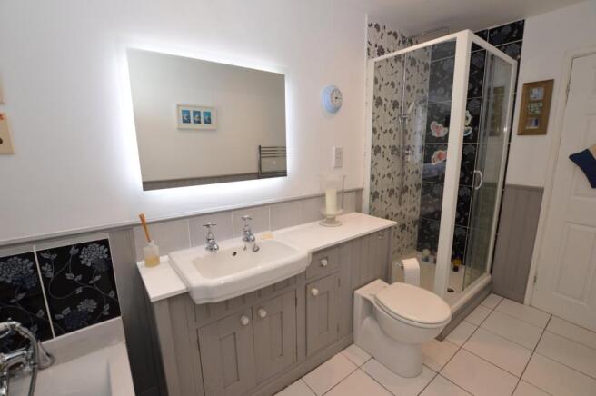 Bathroom/Shower Room