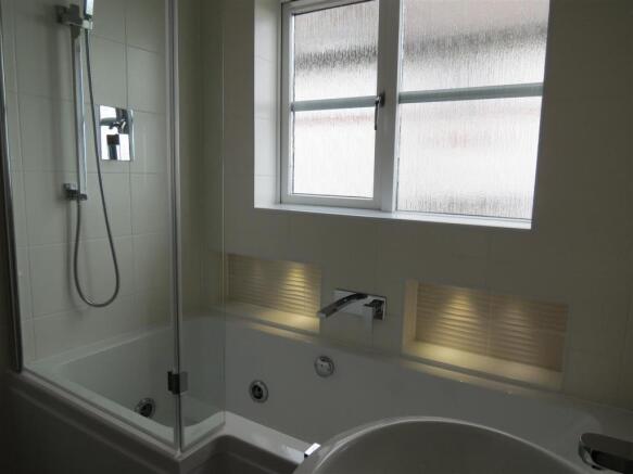 Family Bathroom: