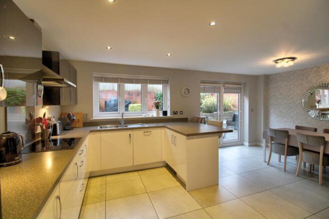 IMG_0437_8_9_Interior 4