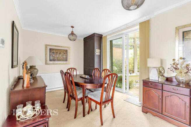 3 bed Semi-Detached for sale Image 9