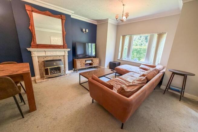 2 bed Flat for sale Image 11
