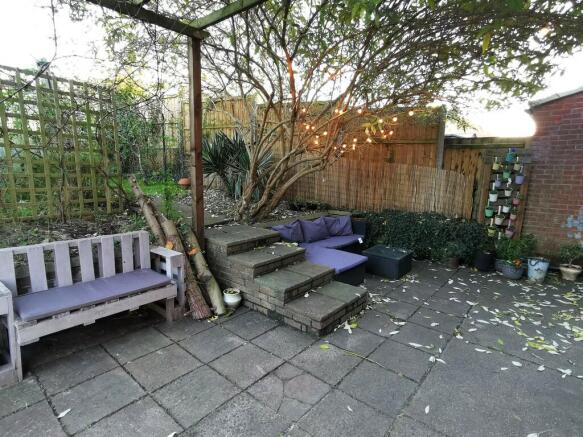 Photo 11