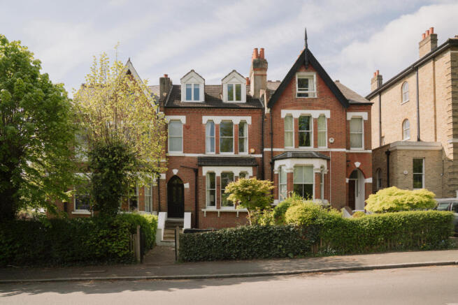 280133 - FOX-HILL-001.jpg