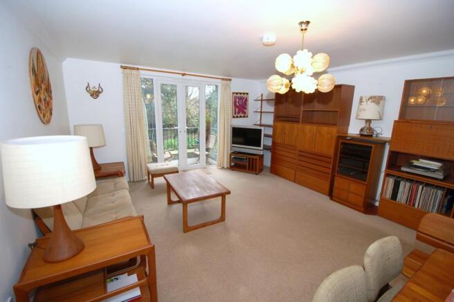 Lounge/dining room