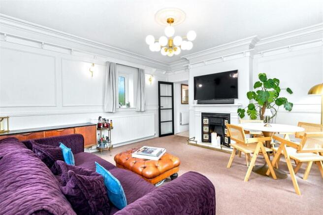 4 bed Detached for sale Image 9