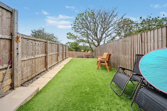 3 bed Terraced for sale Image 8