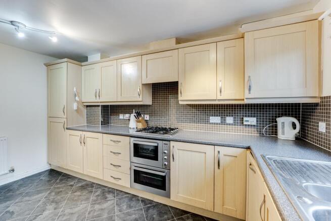 14 Rose Hill Way, Mawsley-31.jpg