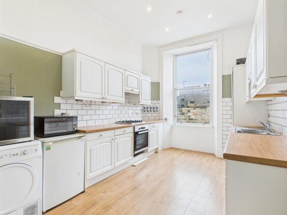 CAM05526G0-PR0019...