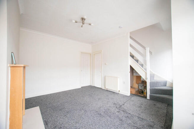 2 bed Terraced to rent Image 4