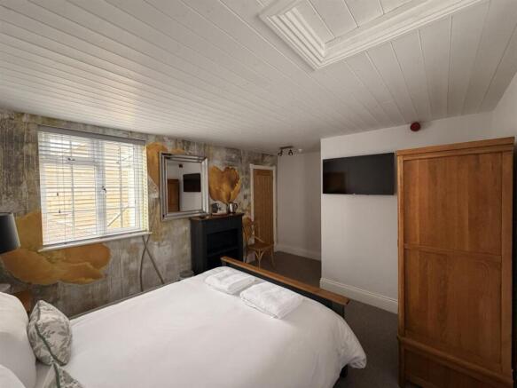 .Bedroom..jpg