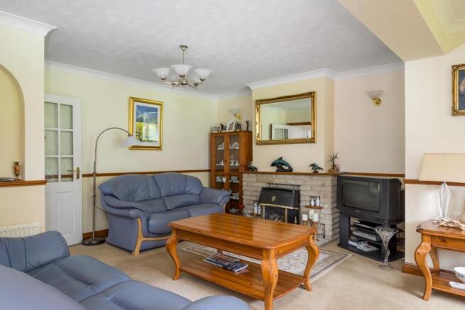 Living Room.jpg