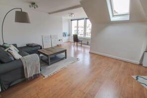 9, Augusta Court, Market Street, Exeter EX1 1DL