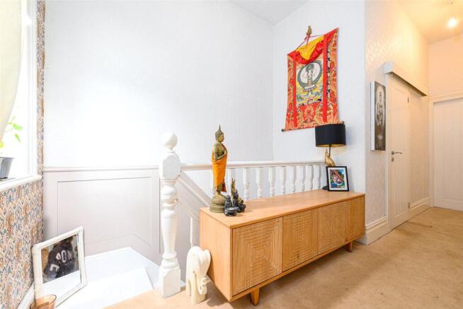 3 bed Detached for sale Image 9