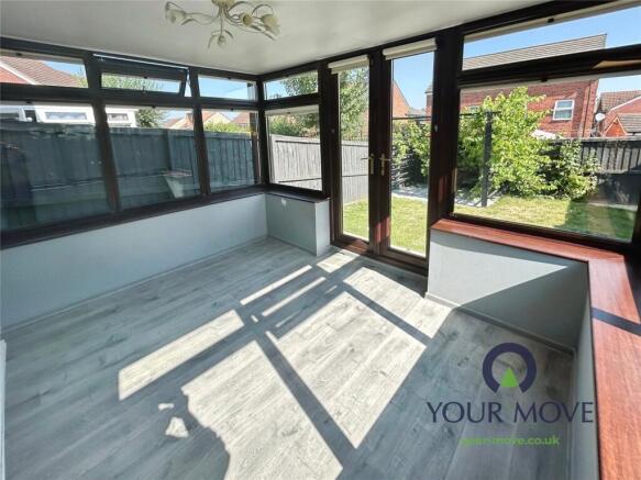 2 bed End of Terrace to rent Image 8