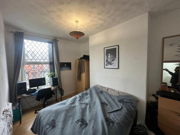 6 bed Terraced to rent Image 4