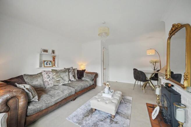 3 bed Bungalow for sale Image 4