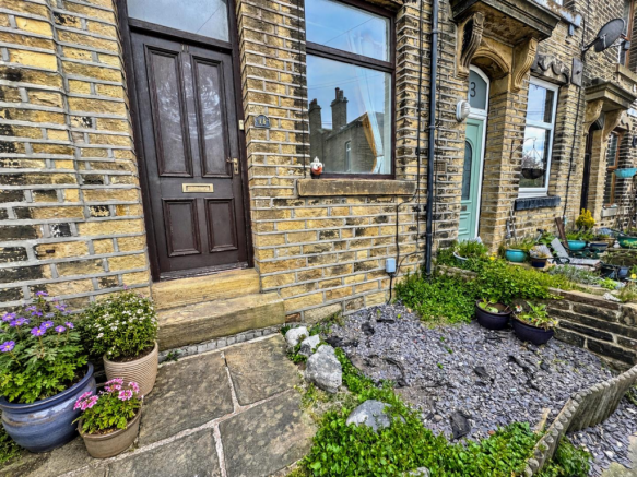 3 bed Terraced for sale Image 9
