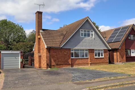 Furrowfelde, KINGSWOOD, Basildon, Essex, SS16